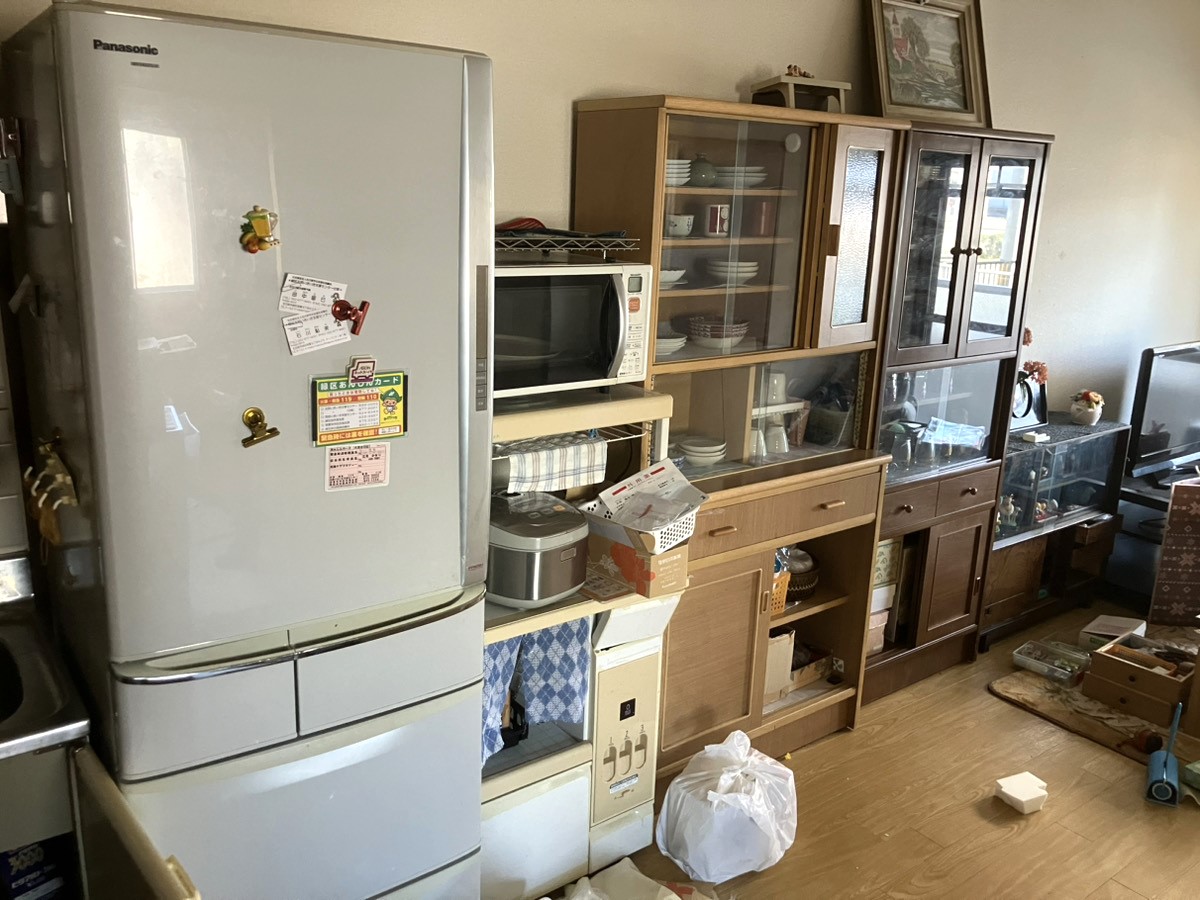 「戸建て住宅の家財整理にお伺いいたしました」作業写真